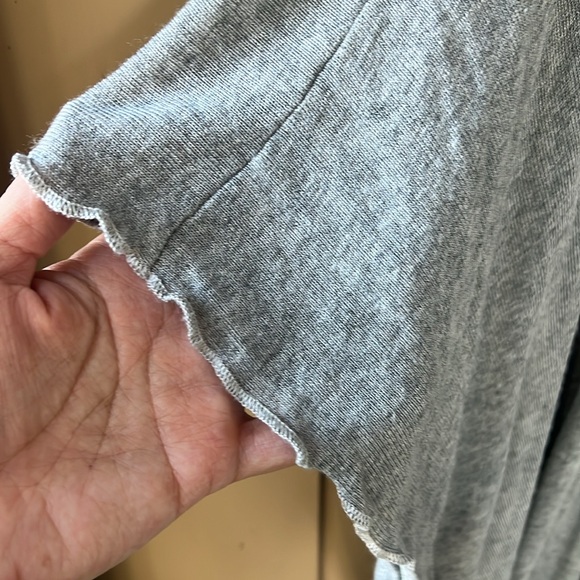 Julie Billiart Sz M Stretch Jersey Knit Light Weight Gray Kimono Lettuce Hem - Picture 5 of 8